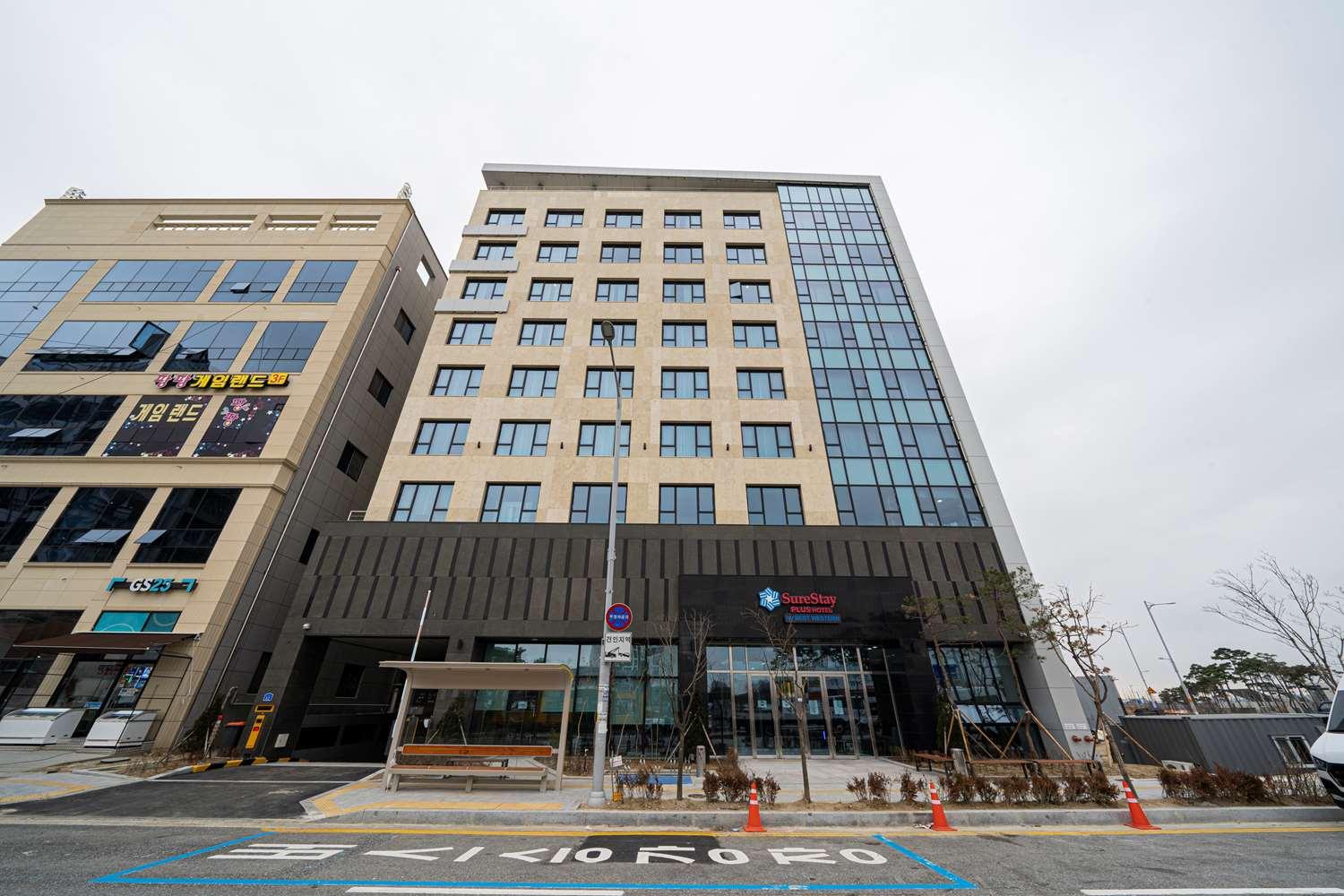 Surestay Plus Hotel By Best Western Aszan Kültér fotó