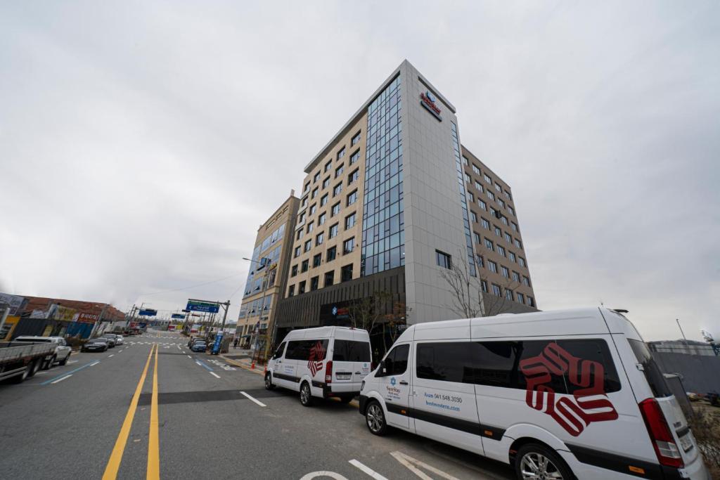 Surestay Plus Hotel By Best Western Aszan Kültér fotó