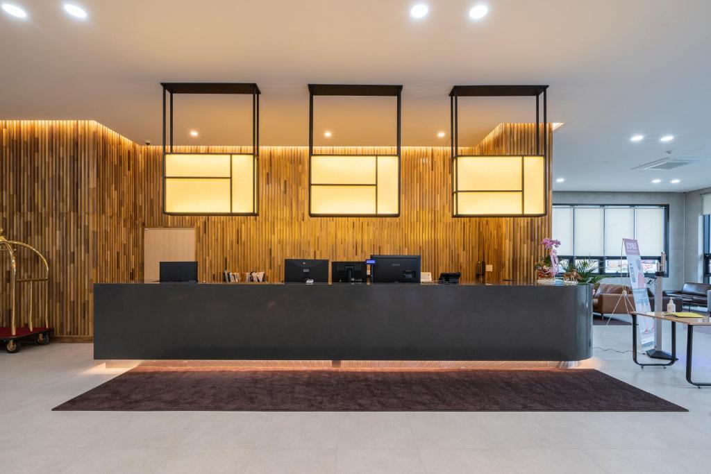 Surestay Plus Hotel By Best Western Aszan Kültér fotó