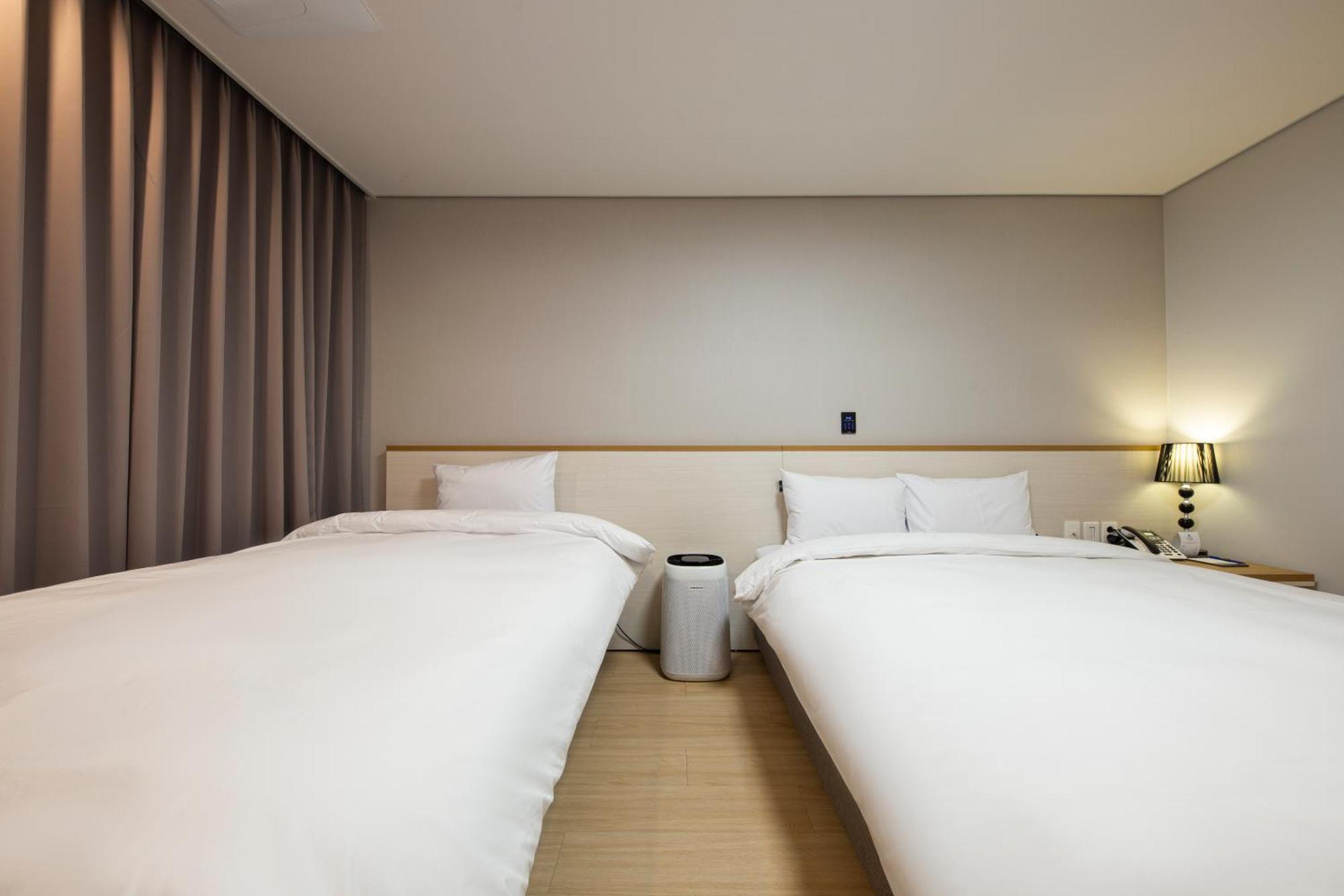 Surestay Plus Hotel By Best Western Aszan Szoba fotó